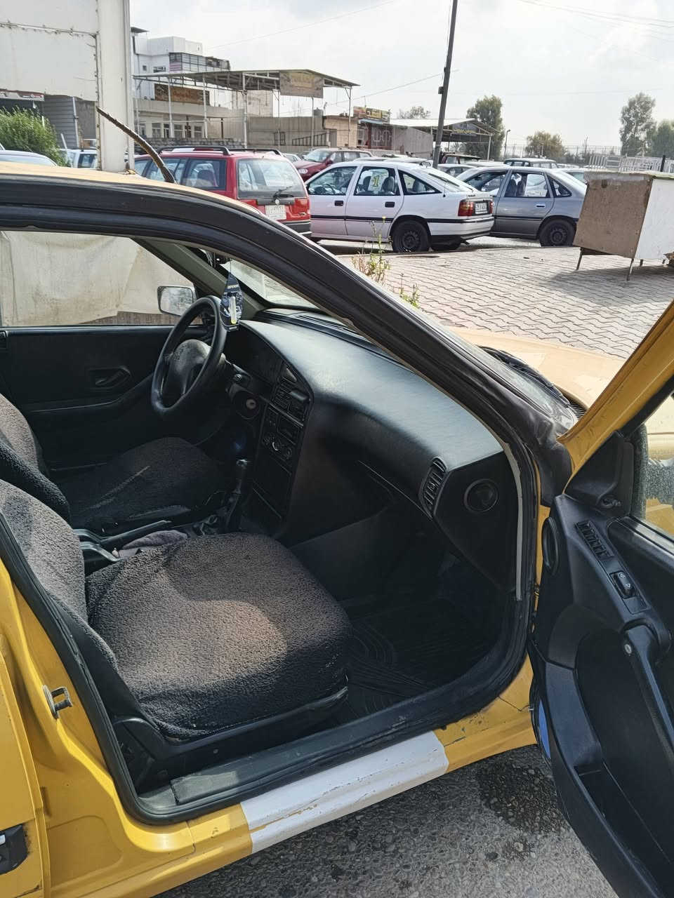 سلام عليكم سياره للبيع بيجو روى سنويه مشروع وطني شرط تحويل أو وكالة محرك شرط كير شرط  أربع تايرات جديد كهربائية كلها شغال بطاقة بانزين بي نقابه صفر موديل 2009 سعر 27 بي مجال ***********
