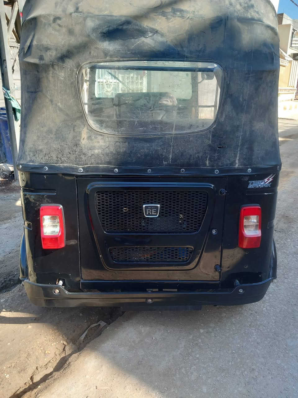 السلام عليكم
22 شهر ٦ كفاله عامه 
أوراق خالد بأسمي
محرك كفاله تكتك مامتعوبه وجديده
شراي فقط ***********
