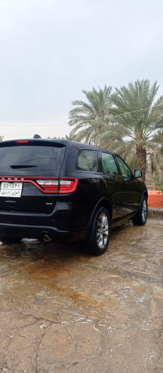 دودج دورانغو  بلاص 2019 GT Plus فل 
محرك 3.6 لتر Pentastar V6.
قوة 295 حصان.
قير أوتوماتيك 8 سرعات
ويل ألمنيوم 20 إنش.
مصابيح LED نهارية.
باب خلفي كهربائي.
فتحة سقف كهربائية.
مرايا كهربائية مع تدفئة وإشارات.
تشغيل عن بعد .
دخول ذكي بدون مفتاح 
مقاعد جلد .
مقاعد أمامية كهربائية.
ذاكرة لمقعد السائ.
تدفئة للمقاعد الأمامية والخلفية.
مقود جلد مدفأ.
تكييف أوتوماتيك ثلاث مناطق.
إضاءة داخلية LED.
للمقاعد (7 ركاب. 
شاشة Uconnect قياس 8.4 إنش.
نظام ملاحة (Navigation).
بلوتوث
نظام صوت Alpine مع مضخم صوت 
9 سماعات CarsDirect 
أنظمة الأمان 
رادار أمامي.
مثبت سرعة راداري 
تنبيه حركة السيارات عند الرجوع للخلف.
حساسات خلفية.
كاميرا خلفية.
مكينه وكير وكهربائيات كفاله 
عنوان: البصرة 
رقم :***********
سعر:240
