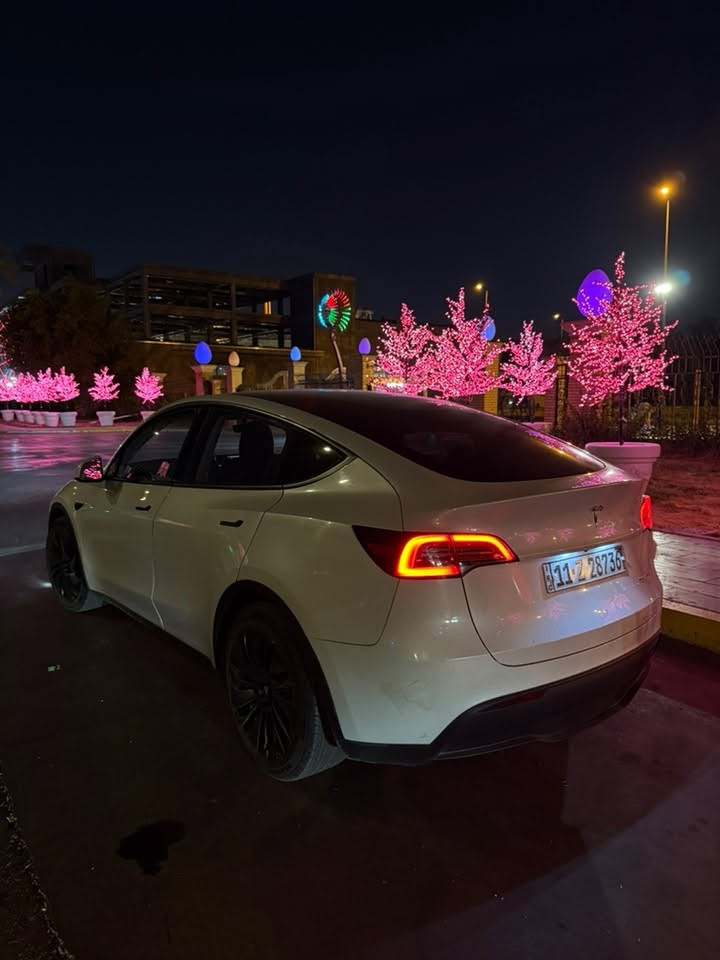🚗 للبيع | تسلا موديل Y (دبل ماطور) | موديل 2023
✅ موديل 2023

✅ لونغ رينج (دبل ماطور)

✅ الممشى: 45 ألف

✅ السيارة نظيفة جداً

🔹 الضرر السابق للسيارة موضح بالكامل بالصور، ولا يوجد أي ضرر في الشاصي أو اللغد أو الدواخل.

💰 السعر: 19,500 دولار

📍 الموقع: بغداد – شارع فلسطين

📞 ***********

⚠️ بدون مراوس، البيع فقط.

⚠️ جميع التفاصيل مذكورة بالإعلان والصور، لذلك يرجى الاتصال فقط من الجادين بالشراء.
