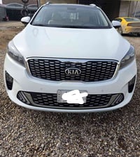 سورنتو ٢٠٢٠ • ٦ سلندر • ماشي ٧٦ ألف