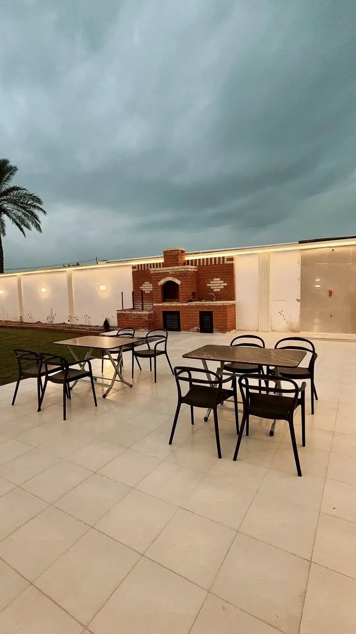 تتوفر مزرعه للايجار اليومي
بنظام شتائي مسبح مغلق حار 

المكان الدوره البوعيثه

يتوفر فيها كامل الخدمات

موثقه في التطبيق 

للاستفسار *********** 

المزرعه موثقة
