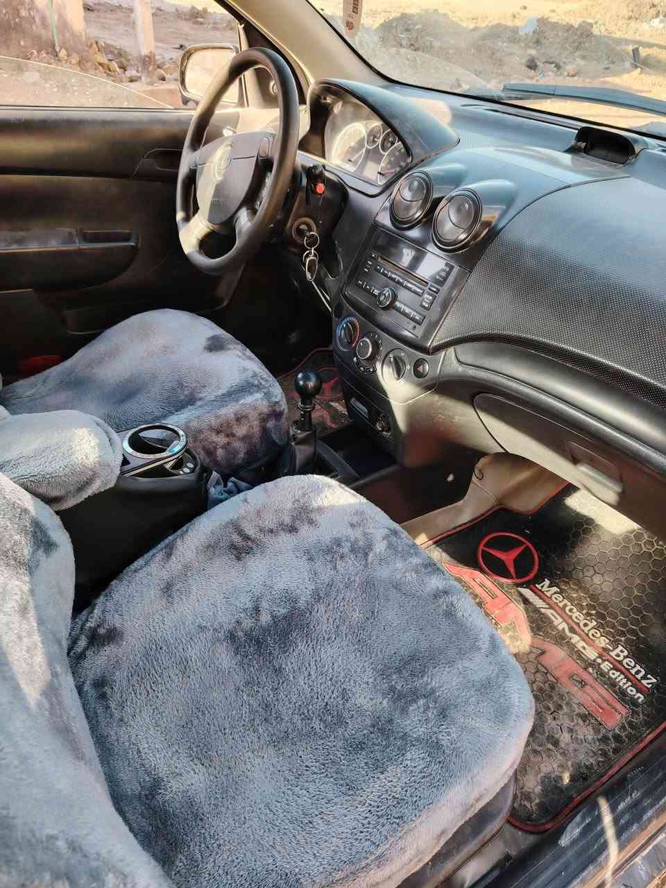 سلام عليكم افيو خليجي 2007 مكفوله سياره بيه صبغ حزام جماليه شرط بدون ضربه  محرك كير بشرط رقم بابل تحويل ثاني يوم تبريد عوزه كنبريسر  مكان السياره الديوانيه قضاء الحمزه الشرقي السعر 48 وبيه مجال رقم الهاتف ***********
