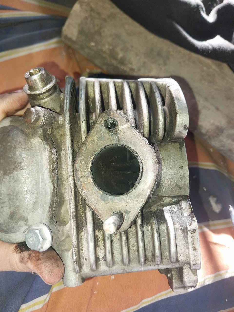 السلام عليكم كور بصمه تي تي مارك للبيع
الكور شغال جيب و شد بس بي ضعف بالولفات و الباقي شوفت عينك قيم وخذ للتواصل خاص مكاني بغداد ملاحظه جان مشدود بسكنس شغاال


**إذا كنت صاحب هذا الإعلان وتريد حذفه لأي سبب، رجاءا أرسل رسالة إلى الدعم الفني**