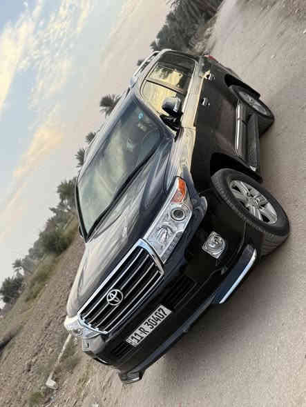 لاندكروز 2014 اصل تكمه وسنويه 

بريم اصل فول داخل قرميدي 

رقم بغداد انكليزي سنويه وهزه ورقم كله جديد 

مكينه ٦ سلندر 4000 ما مفتوحه بشرط 

سياره جديده بمعنى الكلمه 

بيه صبغ جاملغ خلفي فقط 

وبيه بارد مكانين

والباقي كفاله عامه 

جاهزه من كلشي كير مكينه حداديه تخم تاير تبريد تدفئه 

كله بشرط ماشيه ١٨٠ الف حقيقي 

السعر ٣١٨ وبيه مجال كلش بسيط 

اي استفسار اني حاضر ***********
