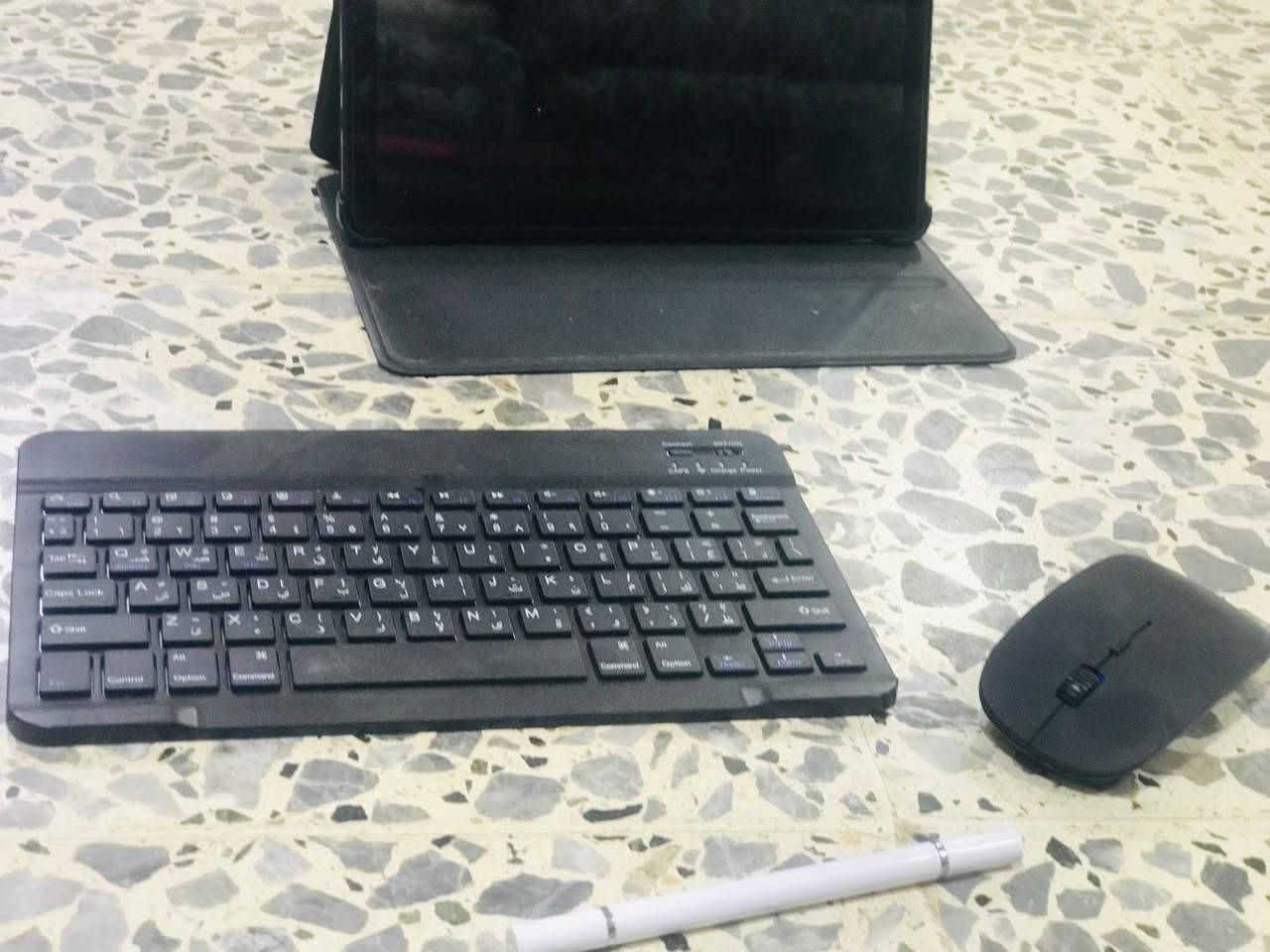 متاح  هوا ايباد ولابتوب +ماوس+شاحنه +شرط شغال 
250وبي مجال


**إذا كنت صاحب هذا الإعلان وتريد حذفه لأي سبب، رجاءا أرسل رسالة إلى الدعم الفني**