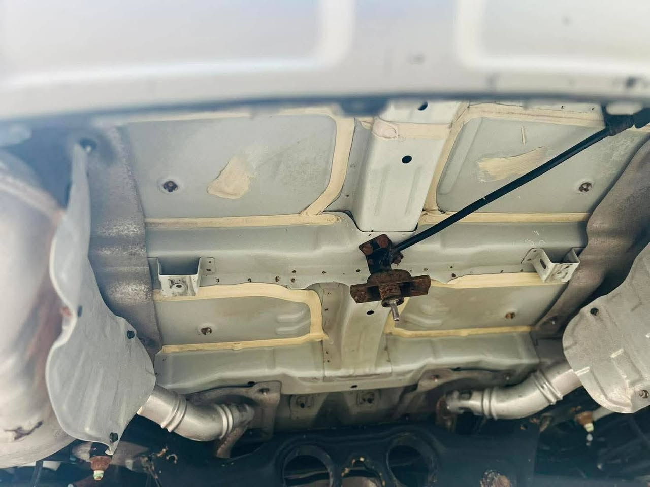 هونداي سنتافي 
للاستفسار الاتصال على الرقم ***********
موديل 2012
زواق الدار 
ماشيه 150 الف 
فل رقم واحد
محرك 24 العادي 
تلاته صفات 
سيارة الوكيل
