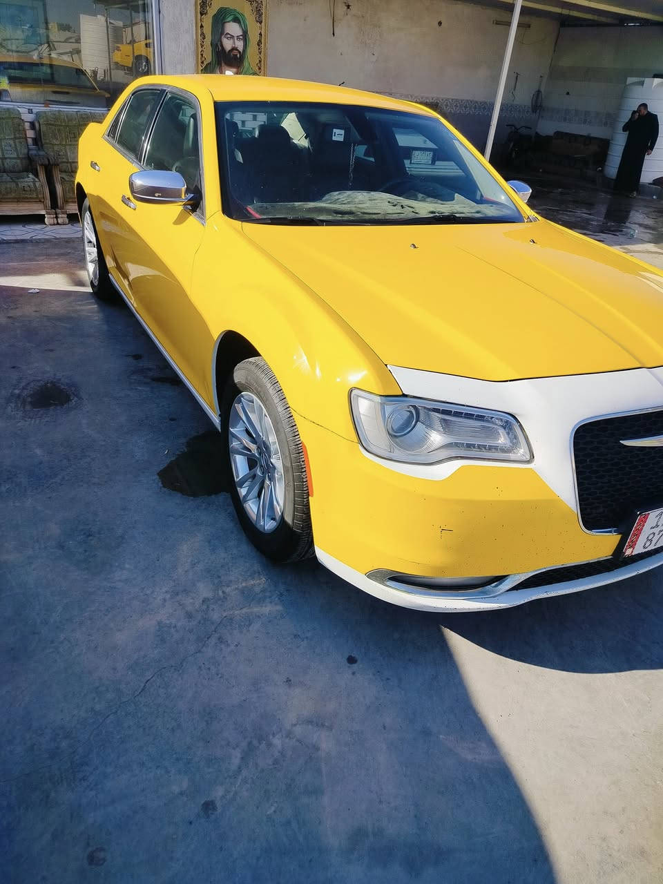 السلام عليكم وبامه مديل 18 اصل رقم بغداد بسمي مكينه كير اكسن حداده طخم ويلات طخم تاير جديد بدون ايرباك سياره حلوه وجهزه للبيع مراوس عادي مكاني ميسان *********** سعر 225 بيه مجال قليل
