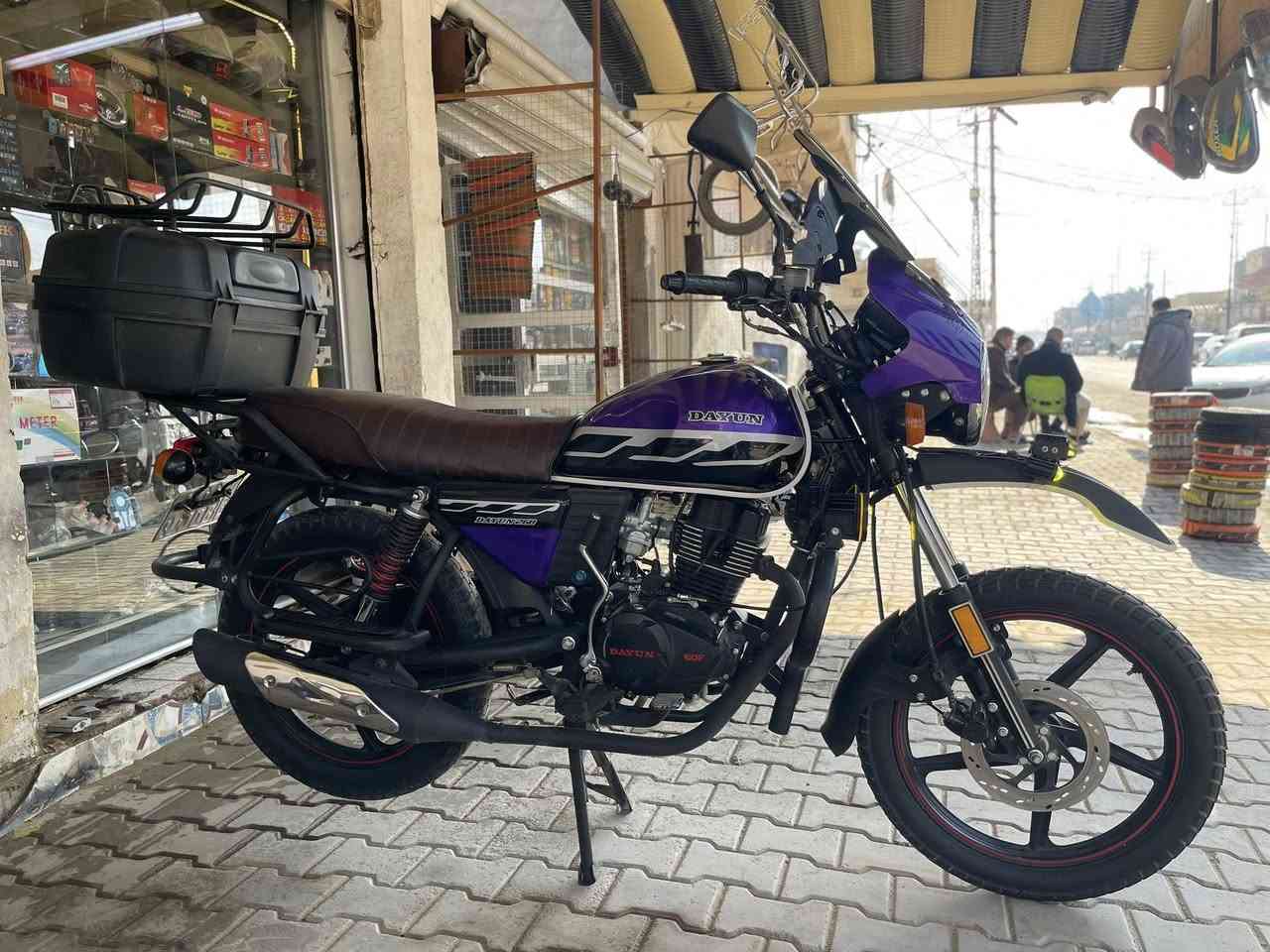 السلام عليكم تحية طيبة 🫡
دراجة دايوان جبلي رقم نكليزي بغداد بسمي شرط التحويل 
موديل 2023 شهر 12 كفالة عامة سويج سجينة وبصمة 
للبيع او مراوس عنوان ديالى الخالص قرب فلكة مصطفى جواد
للستفسار اكثر اتصل *********** او زور المعرض وتدللون
