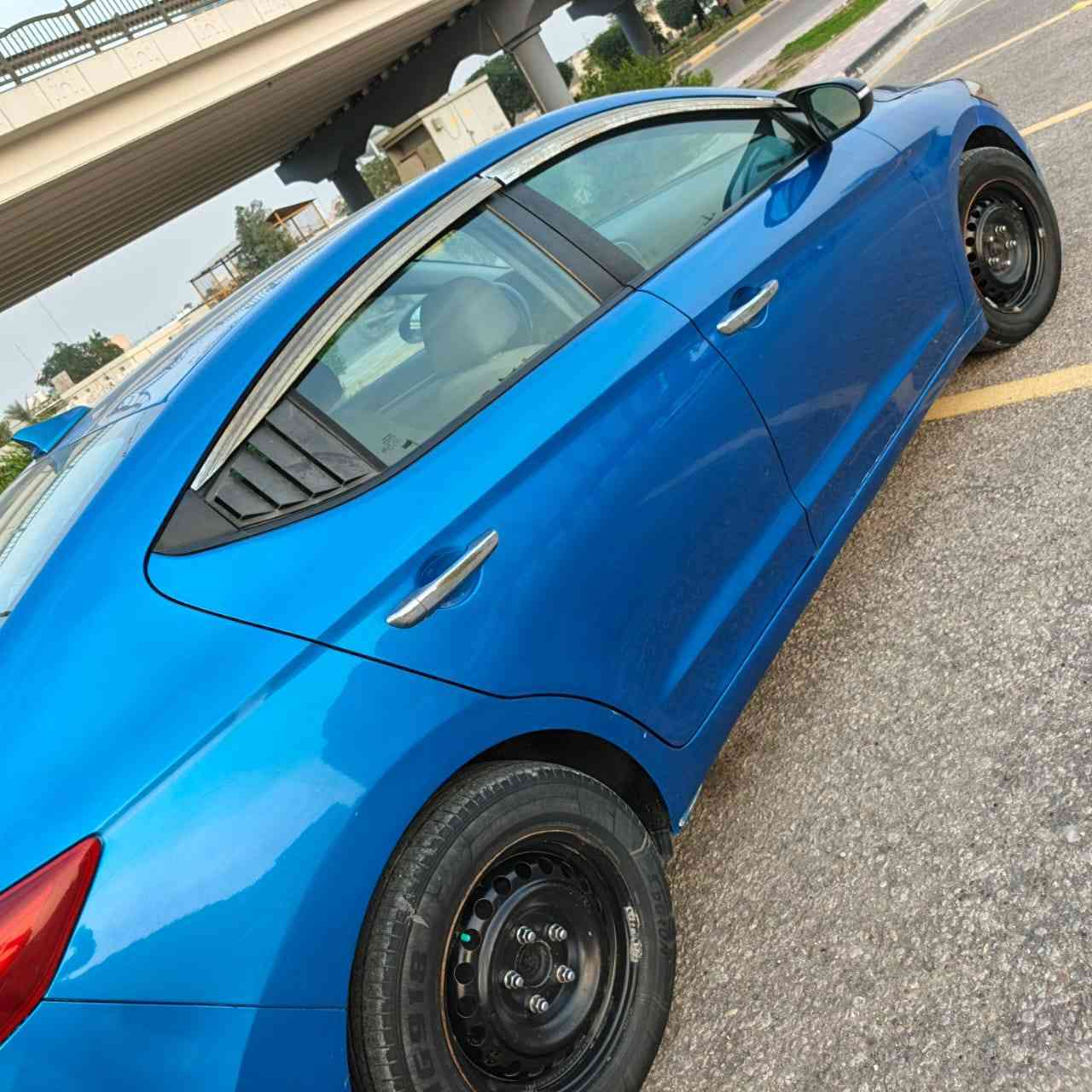 بس الله وع الله توكلنه إلنترا ٢٠١٧ رقم بغداد محرك ٢٠٠٠دوش ع بلاد حادثه بنيد وجاملغ وبيه كليراثر جراد سياره حلوه وجاهزه كيرمحرك تبريد حداديه تايرات باتري كهربائيات كله كفاااله ع وضع الشركه سعر ١١٤ عنوان كربلاء *********** حياكم الله
