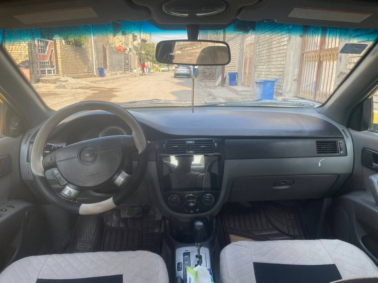 سلام عليكم اوبتره للبيع 2010مبدل بس جاملغ الايسر وصدره نص ونص سياره بأسمي سعره 68 وبيه مجال موجود بس ع رقم مكان بغداد البلديات***********
