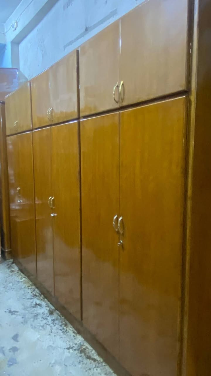 غرفه 6 باب ملحق صاج داخل وخارج مستعمل نظيف شغل درجه اولى موديل ثلاجه صاج ثقيل بغداد الأمين الثانية ***********
