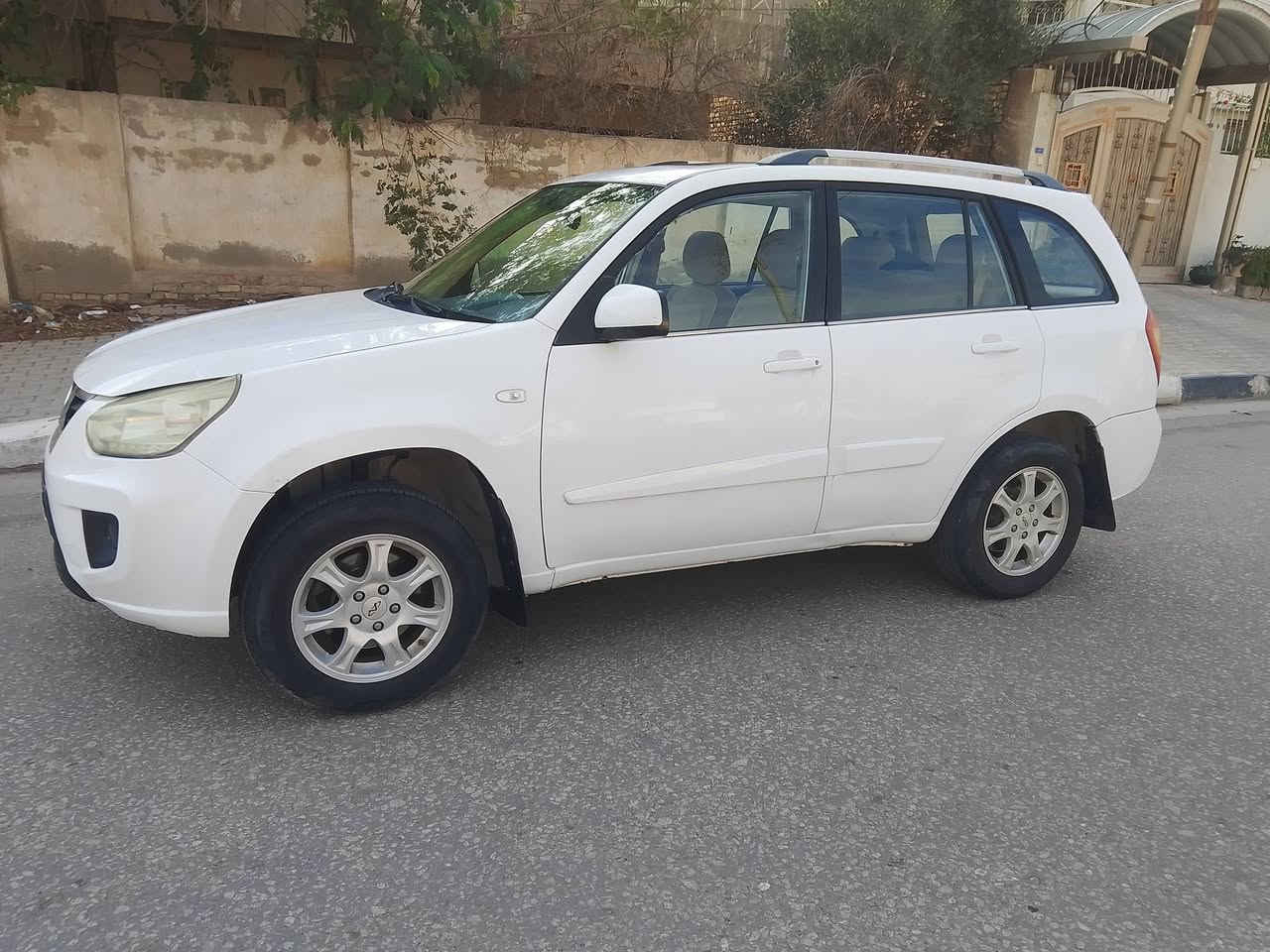 سلام عليكم سياره تيجو موديل 2013 السياره جاهزه كير محرك تبريد حداديه كفال سعر السياره 58 بها مجال بسيط العنوان كربلاء رقم الهاتف ***********
