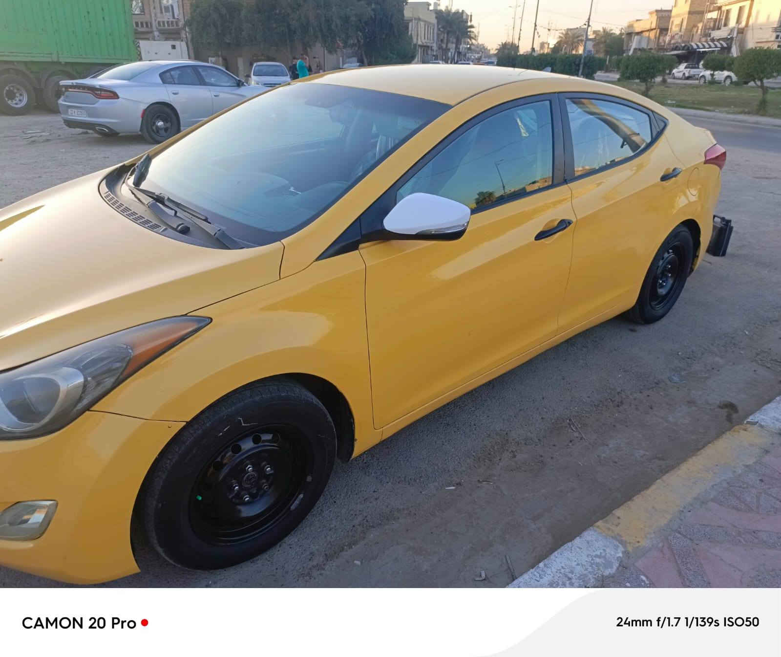 السلام عليكم اللنتره وارد امريكي  مديل 2012 ماشيه 200 كيلو متر لايت زنون كامره دواره  شاشه تحكم ستيرن جهتين سنويتها لحد 2027 حادثها  جاملق  الخلفي بدون دواخل سونار موجود السعر الطلوب 98 وبيها مجال الاتصال على الرقم *********** بي ويت ساب
