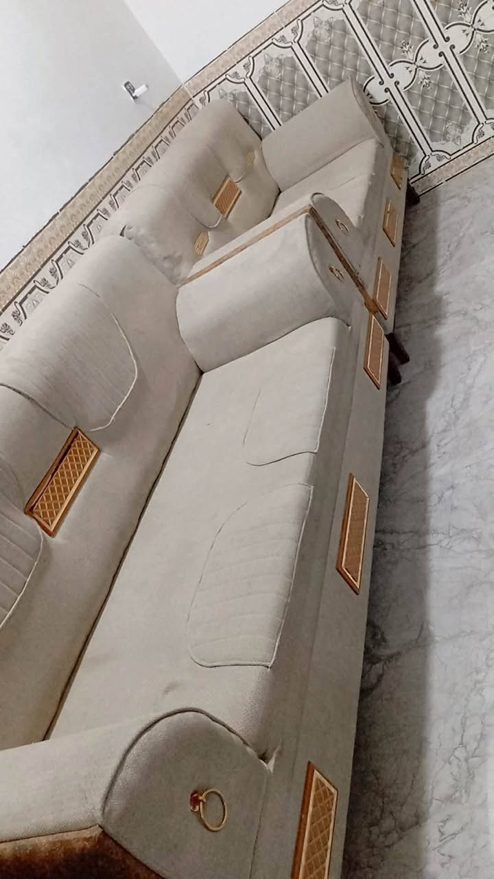سلام عليكم تخم عشرنفرات نضيف سعرة 325وبي مجال


**إذا كنت صاحب هذا الإعلان وتريد حذفه لأي سبب، رجاءا أرسل رسالة إلى الدعم الفني**