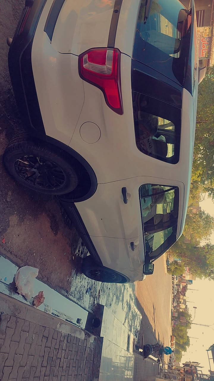 السلام عليكم فورد اكسبلورر بوليسي 2018
الضرر فقط دعاميا 
وبيها شبر بارد بل جاملغ السائق 
وبارد بل صندوك هم شبر
التيربو بي خللل يحتاج تبديل أو صيانه
3 قطع تبريد الخلفي مغلي
صندوك كهربائي ماغي
تحكم ستيرن
شاشه عطلات
كاميرا
كشن سائق  كهربائي
فور ويل
7راكب
تايرات جبلي
صدر جديد
محرك 3500توين تيربو


**إذا كنت صاحب هذا الإعلان وتريد حذفه لأي سبب، رجاءا أرسل رسالة إلى الدعم الفني**