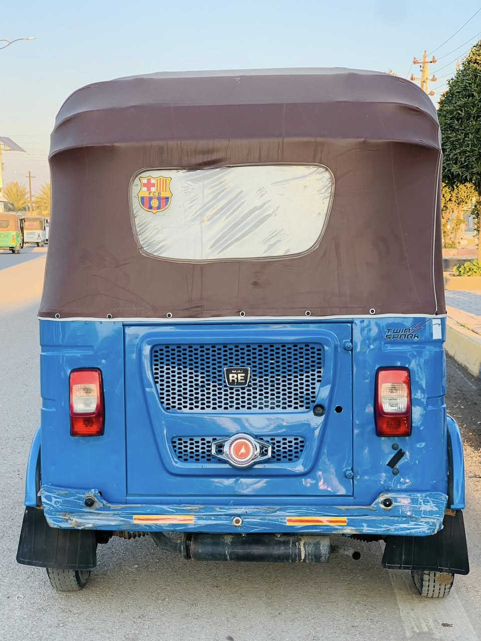 تكتك 2021 رقم كربلاء لاصبغ ولا معجون دوس ممعمره بيها ضربه جوه اللغد الباقي مكفول 
للاستفسار*********** مكاني ديالى بعقوبه
