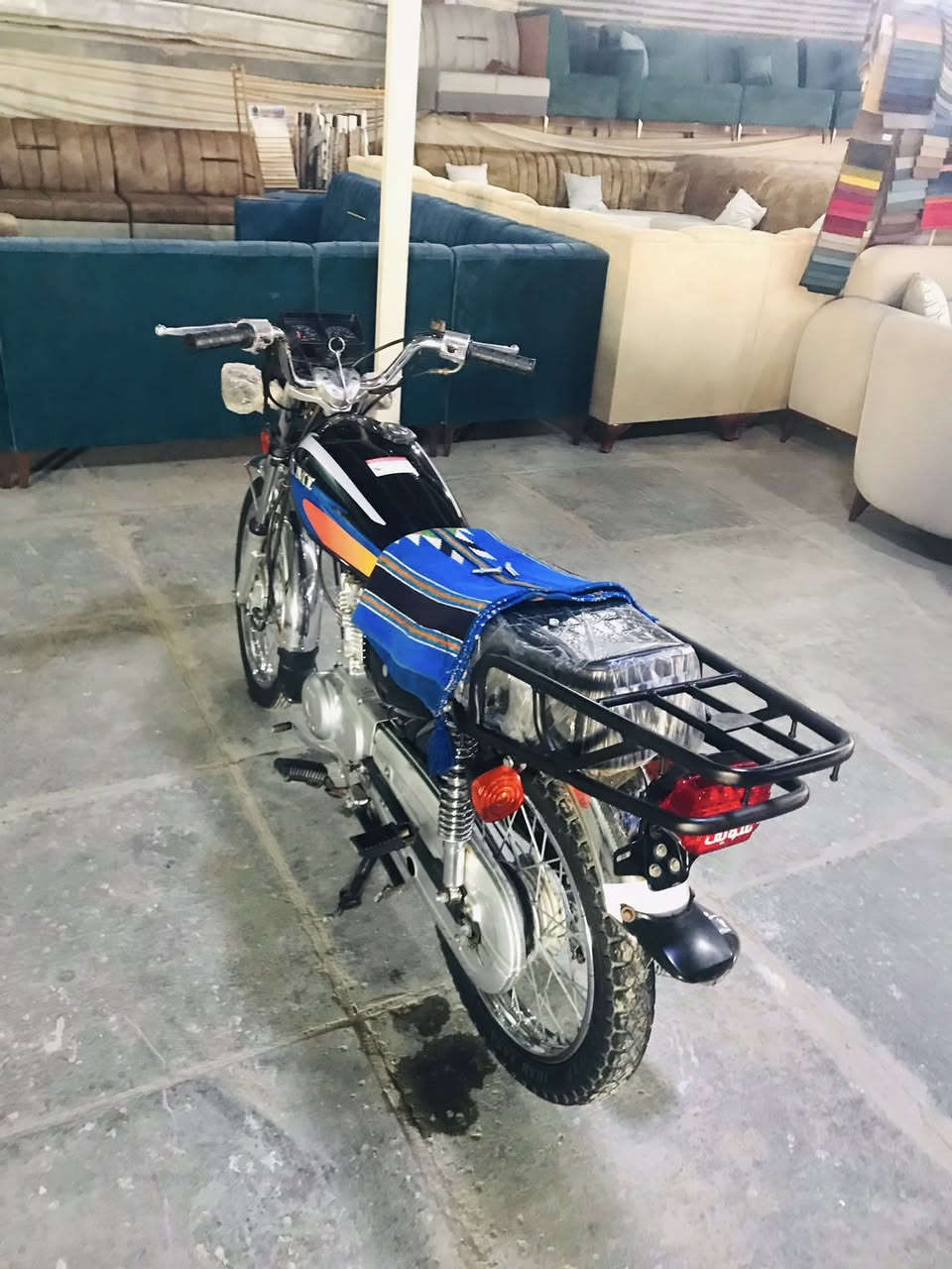 سلام عليكم ٢٣ سنوية
وكيل نوار دراجه تفيلس ما مفيلسه جاهزة على اخر حباية برغي ماتحط على وضعها البلاد شراي يدش خاص وبخدمته 😌💞
***********
