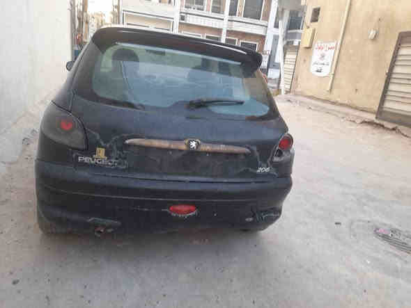 السلام عليكم 
بيجوفرنسي  ٢٠٦ موديل ٢٠٠٠
رقم بغداد خصوصي
 سنويه ساقطه من ٢٠١٩
تحويل مباشر
السياره عاطله ابيع كوم حديد تستفاد منه 
كير ومكينه وكشر 
كير عادي 
سعر ٢٥ وبيه مجال للطيبين
للإستفسار اتصال على الرقم 
***********
