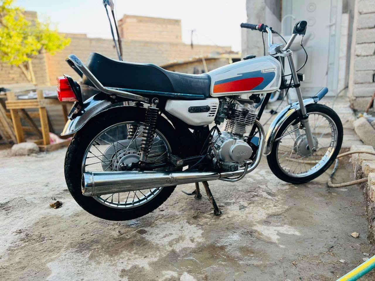 للبيع ادوات 
      ***********
