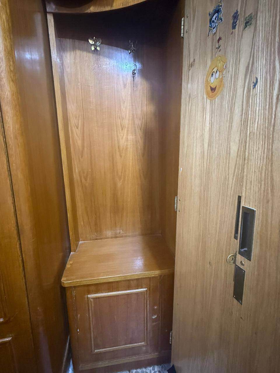 اخشاب للبيع***********
