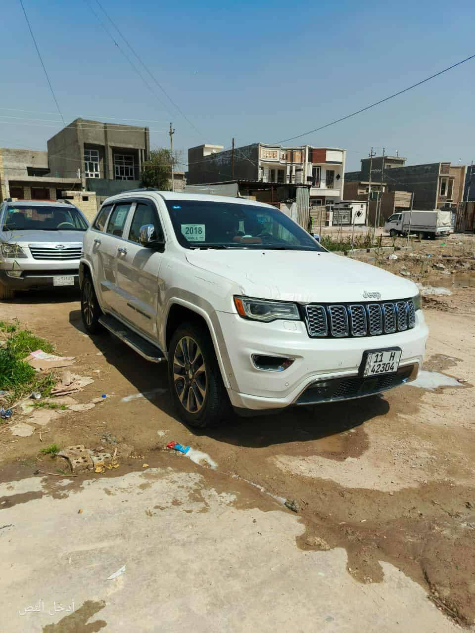 السلام عليكم 
(2018)
جيب شيروكي اوفرلاند
مكينة 3.6 
ماشية 141 الف 
حادث جاملغ جهة السايق تبديل نفس الون اصلي  وبنيد نفس الون اصلي جاملغ جهة اليمنه مصبوغ 
السيارة فول مواصفات 
عده الجكات 
اوتو بارك 
حساس امامي خلفي 
4 رادارات 
بانوراما 
كشنات جلد تدفئه +تبريد لون قرميدي 
باكشن وتدفئه بل ستيرن 
كشن خزن ميموري 
شاشة كبيرة 
مانع اصتدام امامي +خلفي 
توقف ذاتي 
مري شفط 
صندوك كهرباء 
تخم تاير جديد 
صدر امامي خلفي جديد 
مكينة وكير مكفول 
السيارة مبرمجة كاملة و ادامة كاملة 
رقم بغداد هزة جديدة 
صور الحادث مرفق بلمنشور 
السعر225 وبيها مجال 
رقمي / ***********
مكاني فلوجة
