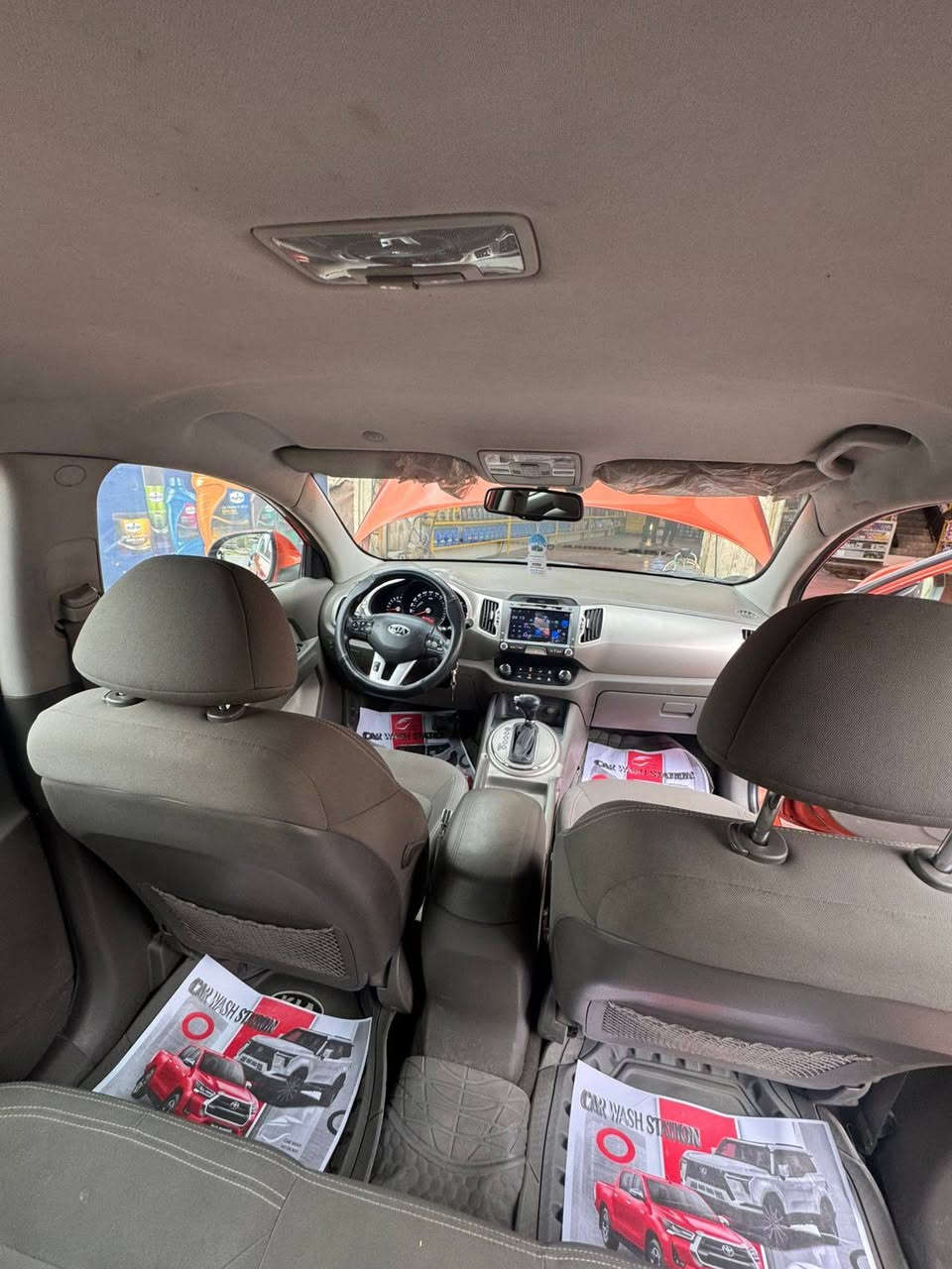 سبورتج مشمشي 16 خليجي 
مكفوله من الضربه والصبغ والبارد 

تبريد ثلج 

ماشيه 90 الف

رقم بغداد 

بس صدر شويه تعبان 

باسمي السنويه

سعر 165 وبيها مجال 

***********
