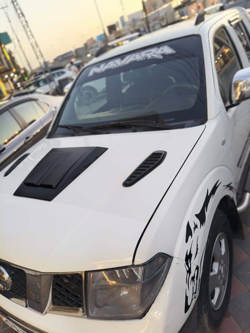 سلام عليكم نيسان نيفارا موديل 9 مكينه vvt 2500السياره خير من الله تبريد ثلج صدر جديد اوتماتيك تخم تاير
رقم سليمانية باسمي سنويه لل 29 هزة جديده رقم أنكليزي
السعر 92  وبيها مجال  رقمي  *********** مكاني بغداد
