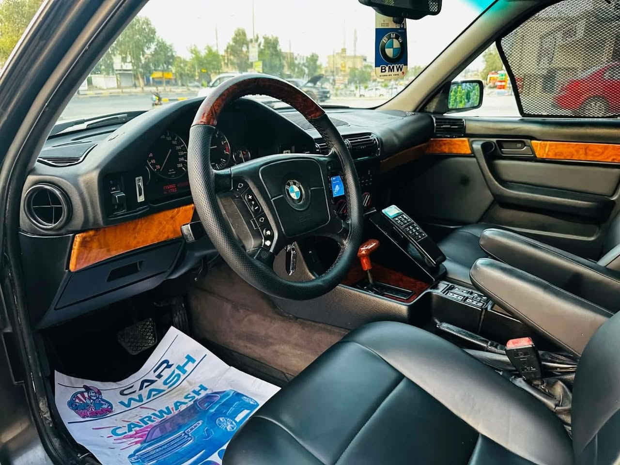 السلام عليكم بي ام 530 اصل وفصل V8
بي ام 530 بدون ضرر جاكوج مابيها دبل جكمجه 

دبل ايرباك موديل 92 محدث 95 تبريد ثلج تدفئه 

ماشيه 300 الف حقيقي شرط الفحص شرط 

المحرك مامفتوح بي برقي واحد وشرط كير اكسن 

صدر طخم تاير كلو جديد سياره مال جنايه 

***********.
