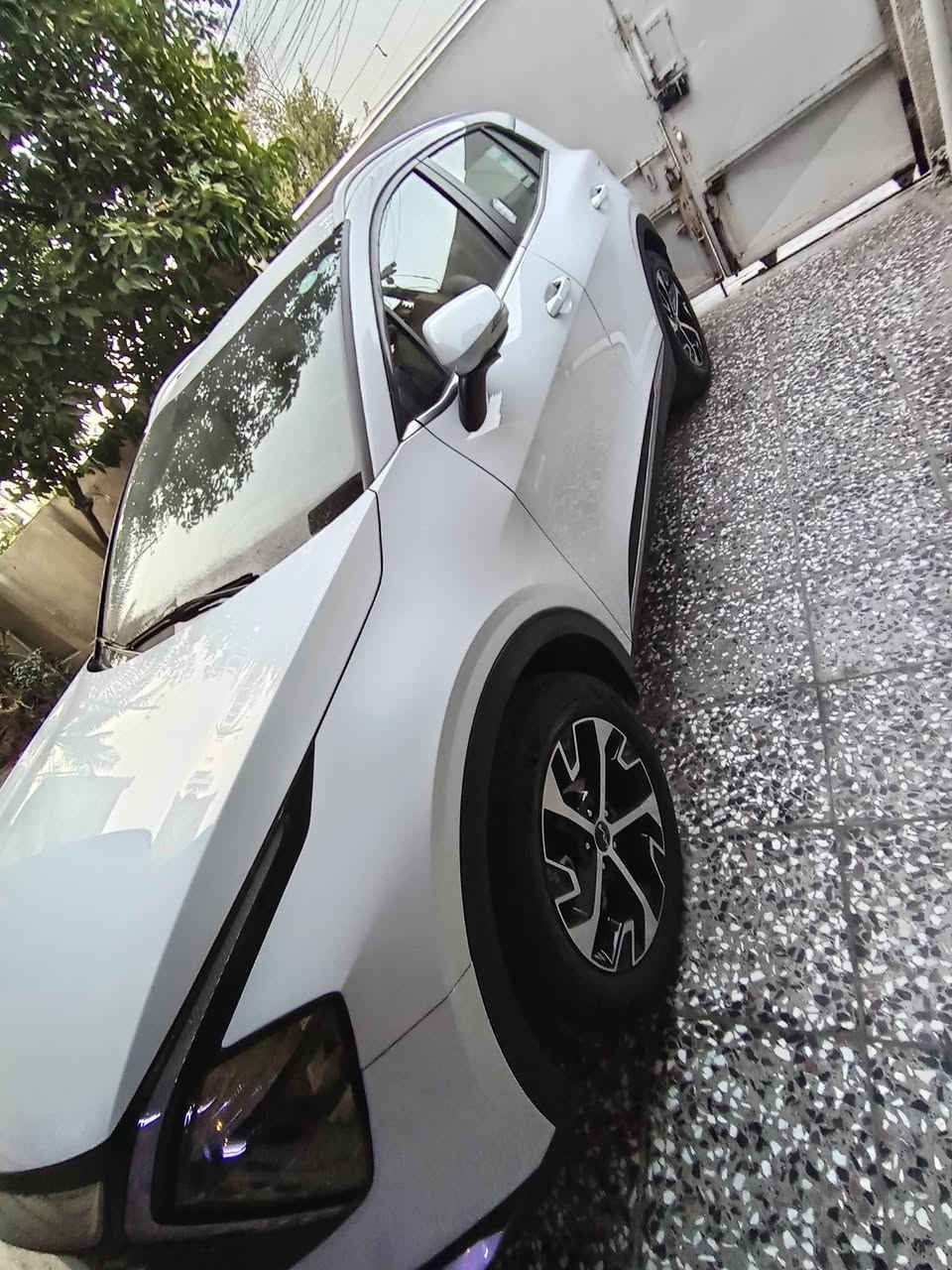 السلام عليكم سياره كيا سبورتج موديل 2024
خليجي مكفوله من الضربه
ماشيه 60الف
السعر21 $ 
مكاني بغداد
الرقم ***********
