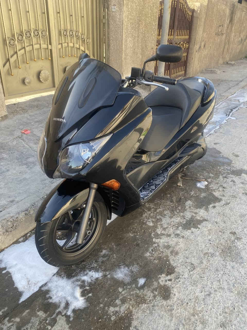 للبيع فورزه 0/10 الدراجه رمبه جديده بعدهة وكاله كفاله عامه مكاني بغداد السعر ١٣ ورقه بيهة مجال ***********
