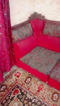 ديوان • ١٤ مقعد • مجلس