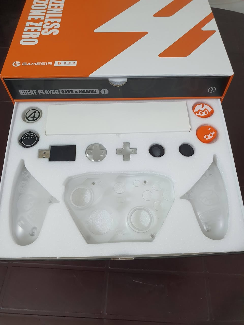 ✅ الاستخدام:ساعة ونص فقط
✅ بدون أي خدش أو عيب
✅ كامل الملحقات والكرتون موجود
🔹 أهم المواصفات:
Hall Effect Analog Sticks (ما بيها مشكلة Drift)
أزرار ميكانيكية سريعة الاستجابة
Trigger Locks لتقليل مسافة الضغط بالألعاب التنافسية
Back Buttons قابلة للبرمجة
اهتزاز قوي ودقيق
يدعم PC و Xbox (Plug & Play)
سبب البيع: ما احتاجه حاليًا.
📩 السعر: (150 وبي مجال )
📍 المكان: (بغداد الغزاليه شارع المركز)
و يجي وياها هدية مثل ما موضح بالصورة 
للتواصل خاص.


**إذا كنت صاحب هذا الإعلان وتريد حذفه لأي سبب، رجاءا أرسل رسالة إلى الدعم الفني**