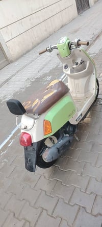 اسلام عليكم بوليس الدراجة كلهة ختم واحد وية المكينة الدراجة بلدية هذة ...