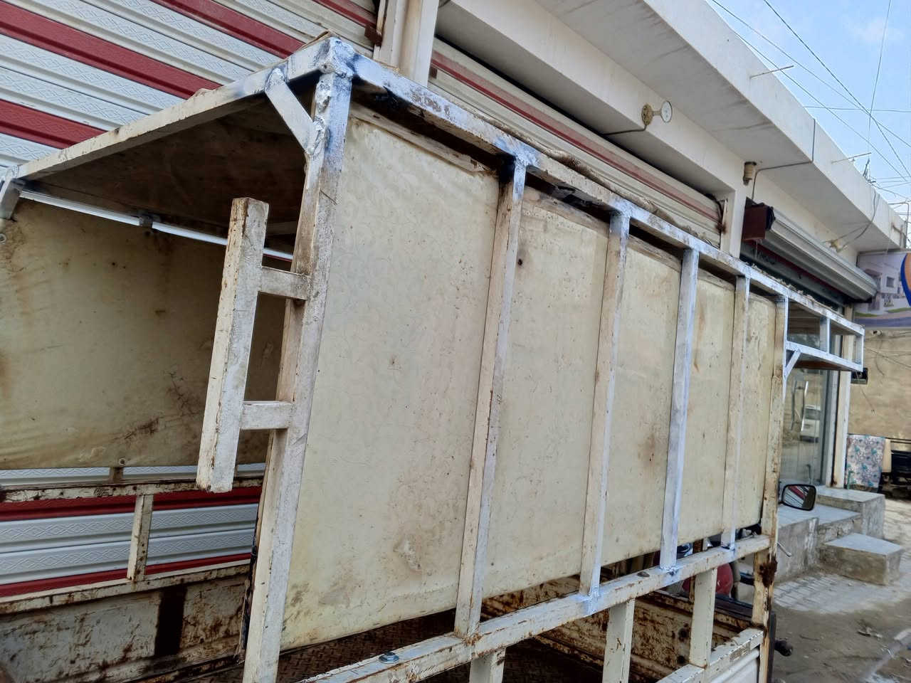 السلام عليكم محجر نظيف للبيع مكان نجف حي الرحمه ***********
