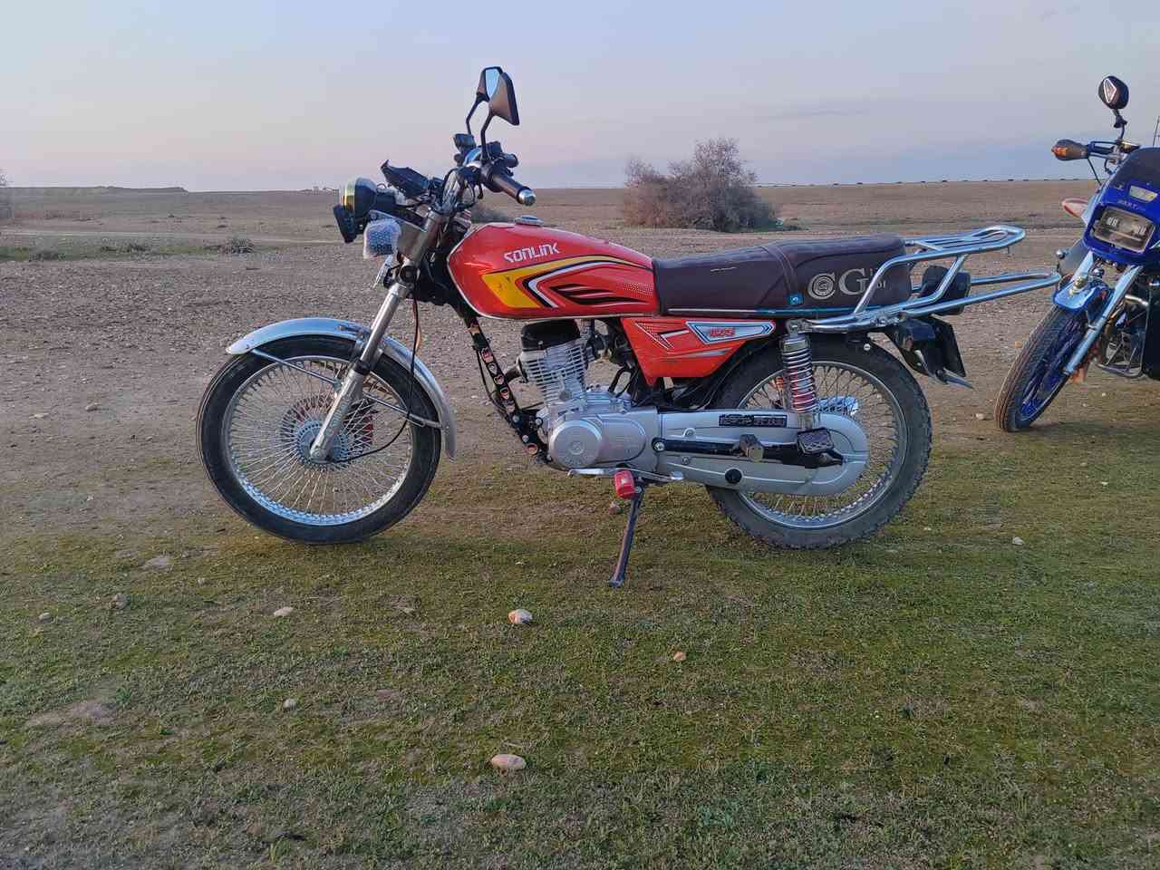 السلام عليكم دراجة تايكر ٢٤ شكل ٢٥ ٥كير طالعة بل ٢٥ الدراجة محرك شرط ما مفتوح الدراجة شوفت العين عايزها بس شاشة السعر ٥٤٠ بيها مجال المكان مكيشيفة ***********
