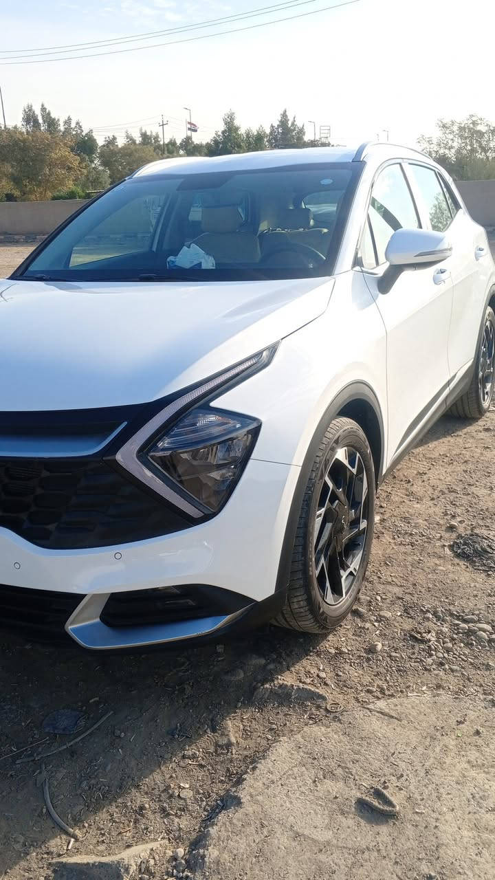 سبورتج 2025 خليجي ماشية 5 الف وشوية فول عدا البانوراما 4 ويل
صندوك كهرباء كفاله عامة 
سيارة مدوشمة دوشمه درجة اولى السعر 240 بيها شوي مجال *********** 
عنوان بغداد عويريج
