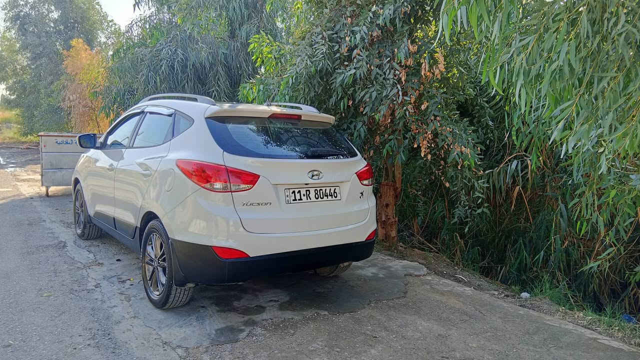 السلام عليكم هونداي توسان موديل 2014خليجي 
محرك 2000دوش المرغوب لاتنقيص ولا تبخير 
رقم بغداد الدولي مكفوله من الضربه والحادث 
مراوس بسورنتو او نيسان التما 
مكاني ديالى قضاء المقدادية 
***********
