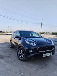 سبورتج ٢٠٢٠ سياره بيها باب مفتوح ابيع مبدل كفاله من الصبغ عدا شبر بالت...