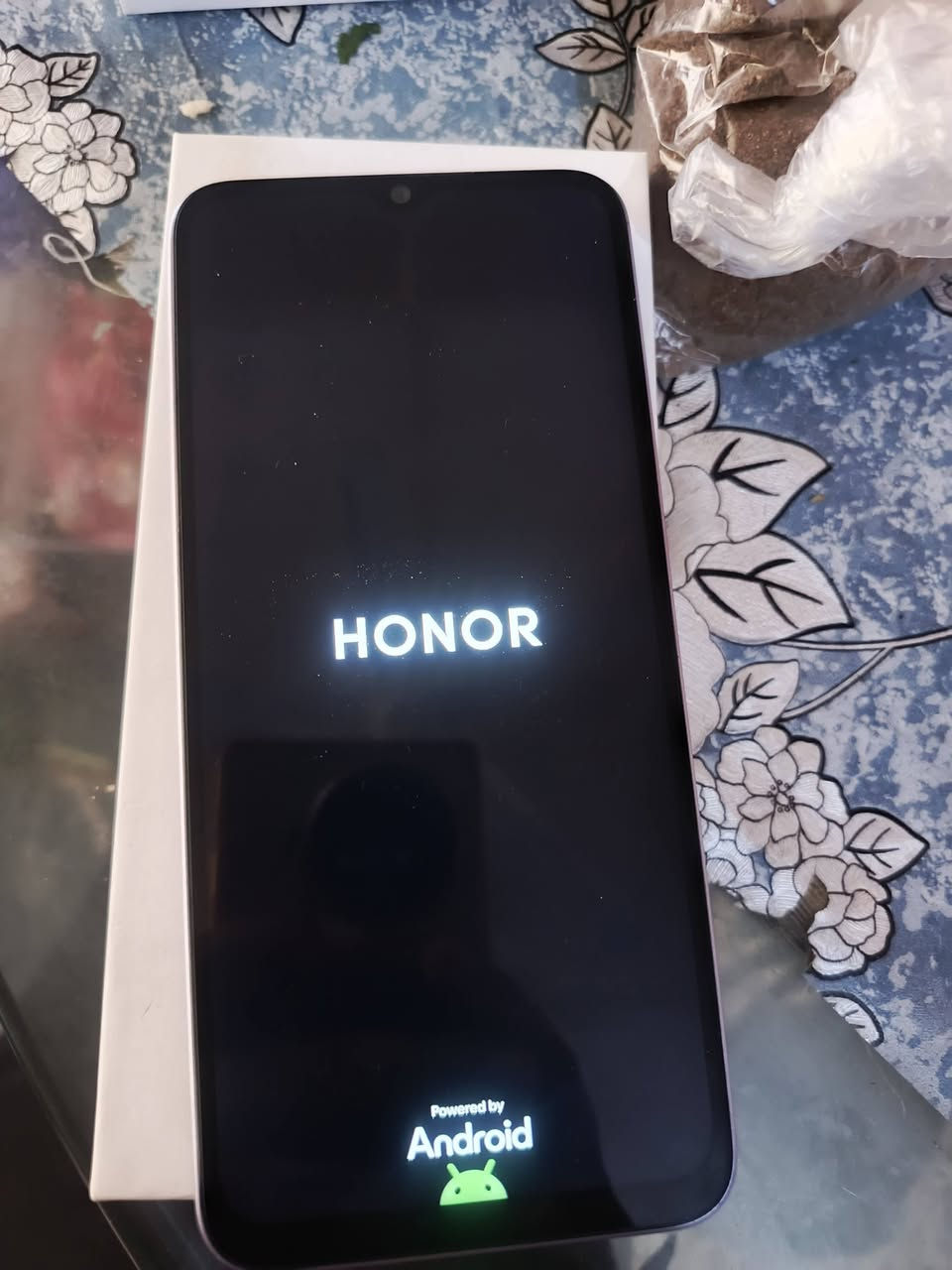 هونر 6  جهاز نضيف استخدام قليل. 90


**إذا كنت صاحب هذا الإعلان وتريد حذفه لأي سبب، رجاءا أرسل رسالة إلى الدعم الفني**