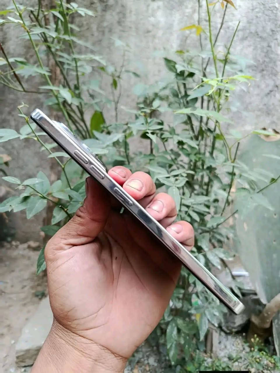 TECNO SPARK 30 Proنسخه خاصه
📱 مساحة تخزين 128GB
⚡ رام 16GB
📸 كاميرا خلفية 108MP بدقة عالية وصور واضحة
🎮 أداء قوي للألعاب بدون تقطيع
✅ يشغل أشهر الألعاب بسلاسة: • PUBG Mobile • Free Fire • eFootball PES • FIFA Mobile • Call of Duty Mobile
🚀 معالج سريع واستجابة ممتازة
✨ شاشة كبيرة وسلسة لتجربة ألعاب ومشاهدة ممتعة
🔋 بطارية قوية تدوم طوال اليوم
📲 للتواصل والاستفسار واتساب: 0782238455
🔥 هاتف ممتاز للألعاب والتصوير والاستخدام اليومي بسعر منافس. نسخه خاصه
📱 مساحة تخزين 128GB
⚡ رام 16GB
📸 كاميرا خلفية 108MP بدقة عالية وصور واضحة
🎮 أداء قوي للألعاب بدون تقطيع
✅ يشغل أشهر الألعاب بسلاسة: • PUBG Mobile • Free Fire • eFootball PES • FIFA Mobile • Call of Duty Mobile
🚀 معالج سريع واستجابة ممتازة
✨ شاشة كبيرة وسلسة لتجربة ألعاب ومشاهدة ممتعة
🔋 بطارية قوية تدوم طوال اليوم
للبيع السعر 200
او مراوس


**إذا كنت صاحب هذا الإعلان وتريد حذفه لأي سبب، رجاءا أرسل رسالة إلى الدعم الفني**