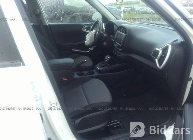 كيا سول ٢٠٢٠ وارد امريكي محرك ٢٠٠٠ ماشية ٤٥ الف ميل رقم واسط باسمي صور الحادث والسونار بالمنشور السيارة نظيفة وجديدة وعلى ايدي  مكاني كوت مركز المدينة 
السعر ١٤٢ 
***********
