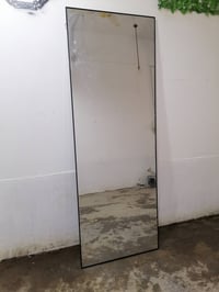 مراية عدد اربعة للبيع القياس الطول ٢٢٥ سم العرض ٨٠ سم اطال ألمنيوم مكل...