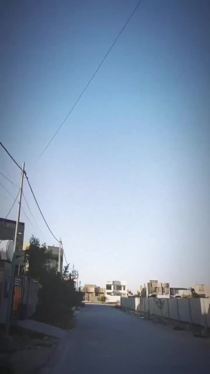 السلام عليكم نامه شلامجه للبيع تعميره كلها 25محركها مكفول كفاله عامه غراضها كلها اصليه من التياير للتاير دراجه شلعه ومعدل طيران شاصيها امتياز 21 سكنر سعرها 575وبيها مجال مكاني بابل محاويل***********
