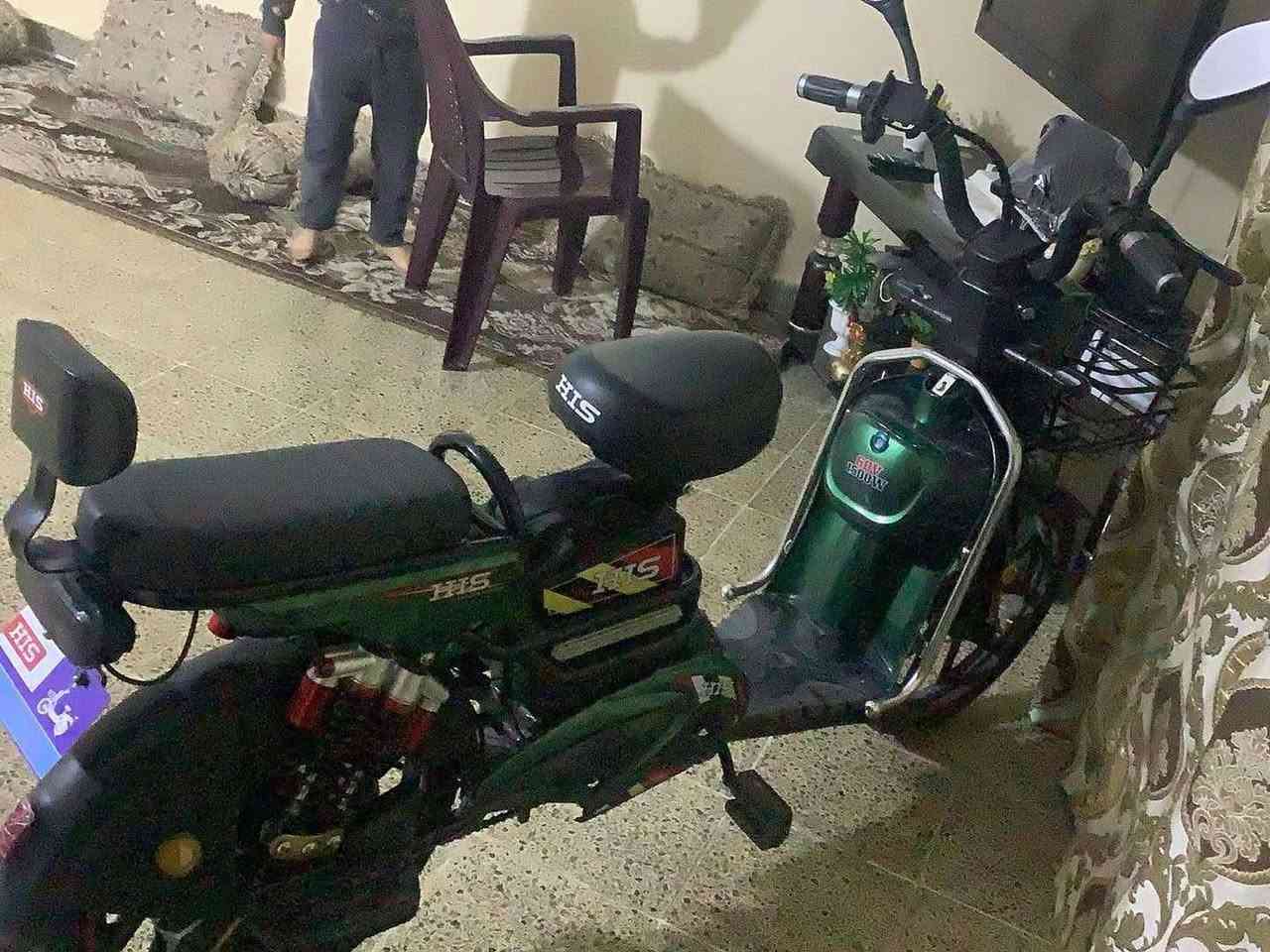 باسكل شحن نوعHlS 💫 2024شرط الفحص كلشي مابي جديد بطاريات 💯بلادي سرعه حقيقي99✈️ ️4 كير وبلاتوث شغال ولايت عالي وبي نشرات🎆 وشغال سويج وبصمه وكارت شاشه  سعره325 وبي مجال للشراي مكان كركوك حي قادسيه الثاني للاتصال ***********
