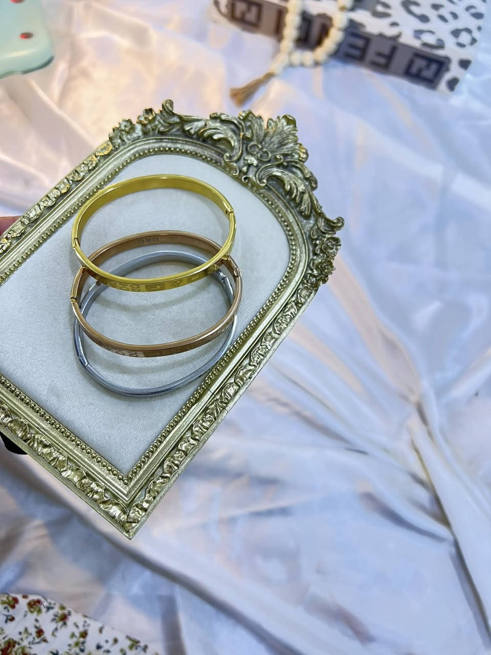 القطعة على 3الاف 
واتساب***********
