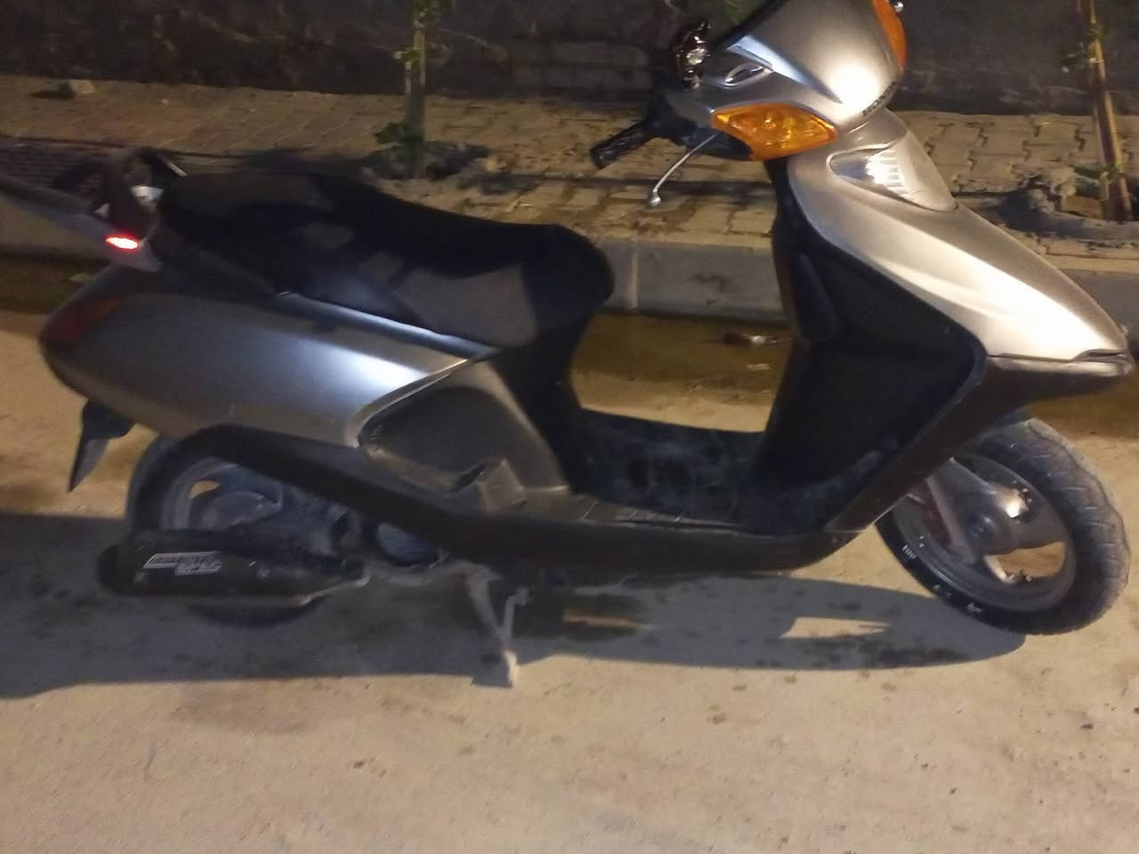 سبيسي ياباني للبيع 
كفرات جديده 
مفتوحه مبدل بس بستم 
دبلات جديده باتري جديد
تايرات جديده
 كهربائيات كلها شغاله 
مكينه ناعمه خرسه 
معدل وشلعه حلوه
مكاني كوت 
رقم تليفون ***********
متواجد واتساب
