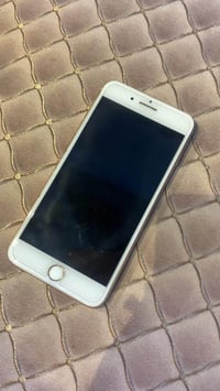 آيفون 8 بلس • ٢٥٦ جيجا • بطارية ٦٧٪