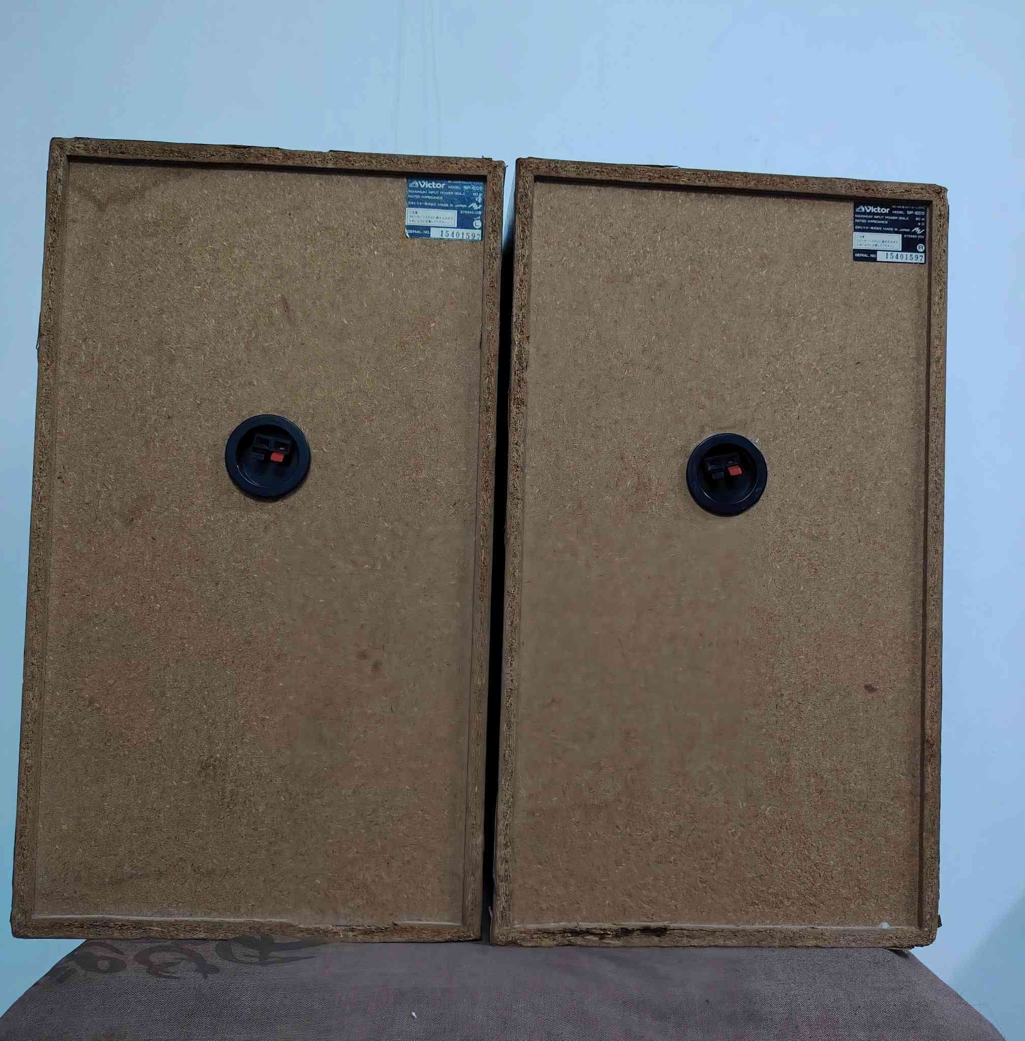 السلام عليكم.. سماعات فكتور D5 القدرة 80واط  لكل سماعة.. الحجم 10انج.. نظافة90%.. كما موضح بالصور  شغالات بالكامل وابلاديات.. السعر 110 الف ..


**إذا كنت صاحب هذا الإعلان وتريد حذفه لأي سبب، رجاءا أرسل رسالة إلى الدعم الفني**