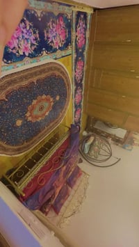 ميز تواليت • مرايه • تاجي